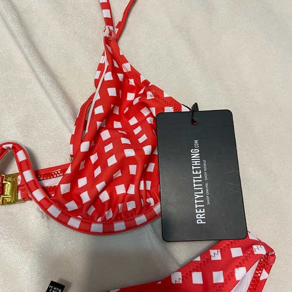 Pretty Little Thing Red Checkered Bikini Set - Picture 4 of 5